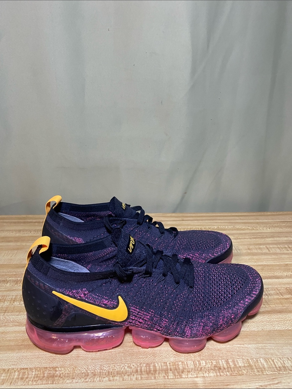 Nike  Air VaporMax Flyknit 2 Lifestyle  Casual Shoes Pink Blast  Women’s 12